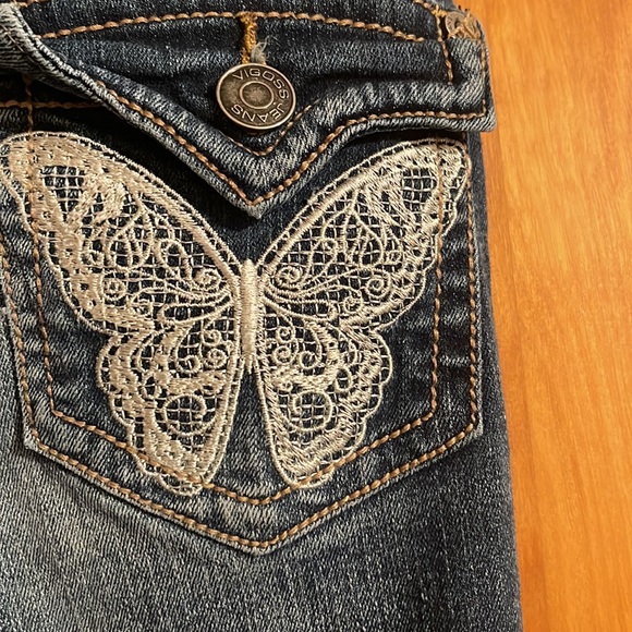 Butterfly Jeans - Picture 4 of 7
